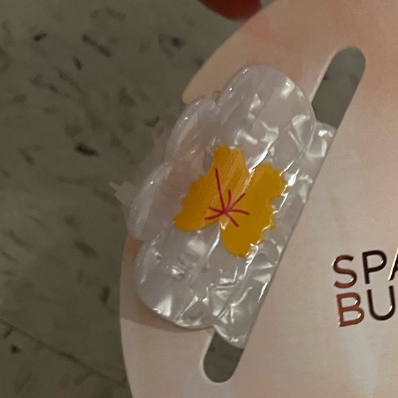 NWT 🌺🐰🌺 Spa Bunny Hair Claws Clips set of 3 - Picture 16 of 17